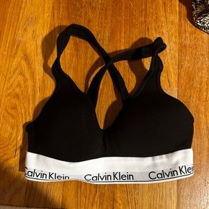 Calvin klien sports bra